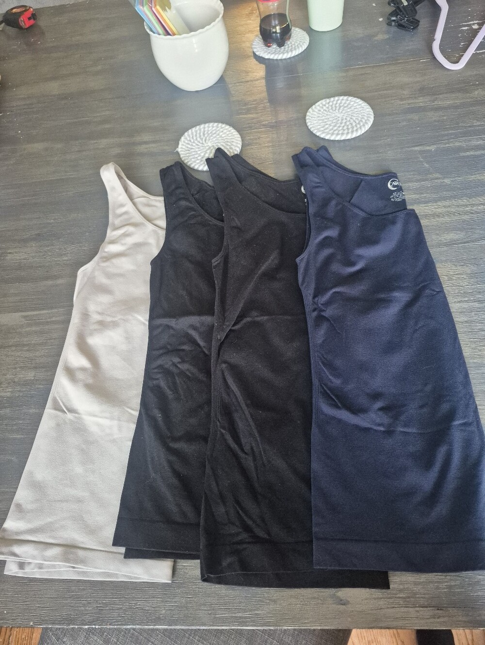 Cato Essentials Seamless Tank Tops Lot of 4 Size L Large Black Navy Beige Cami